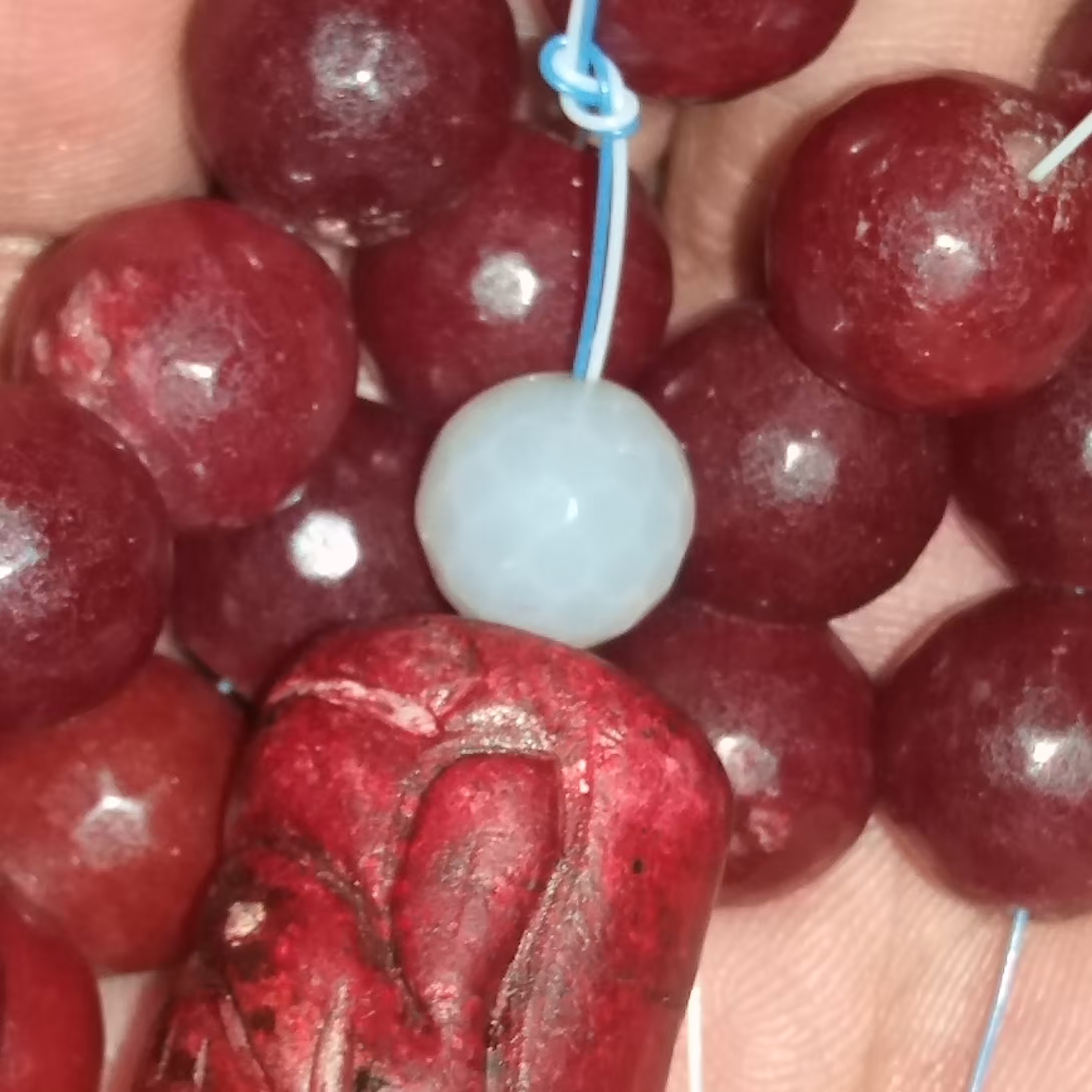 مهره یاقوت سرخ و مهره های گرانت سرخ