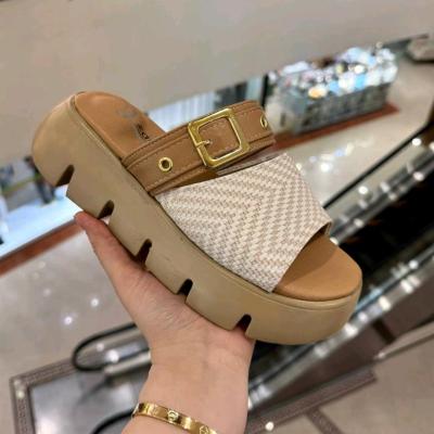 صندل زنانه طبی لژ دار ساحلی سایز 36 تا 40
