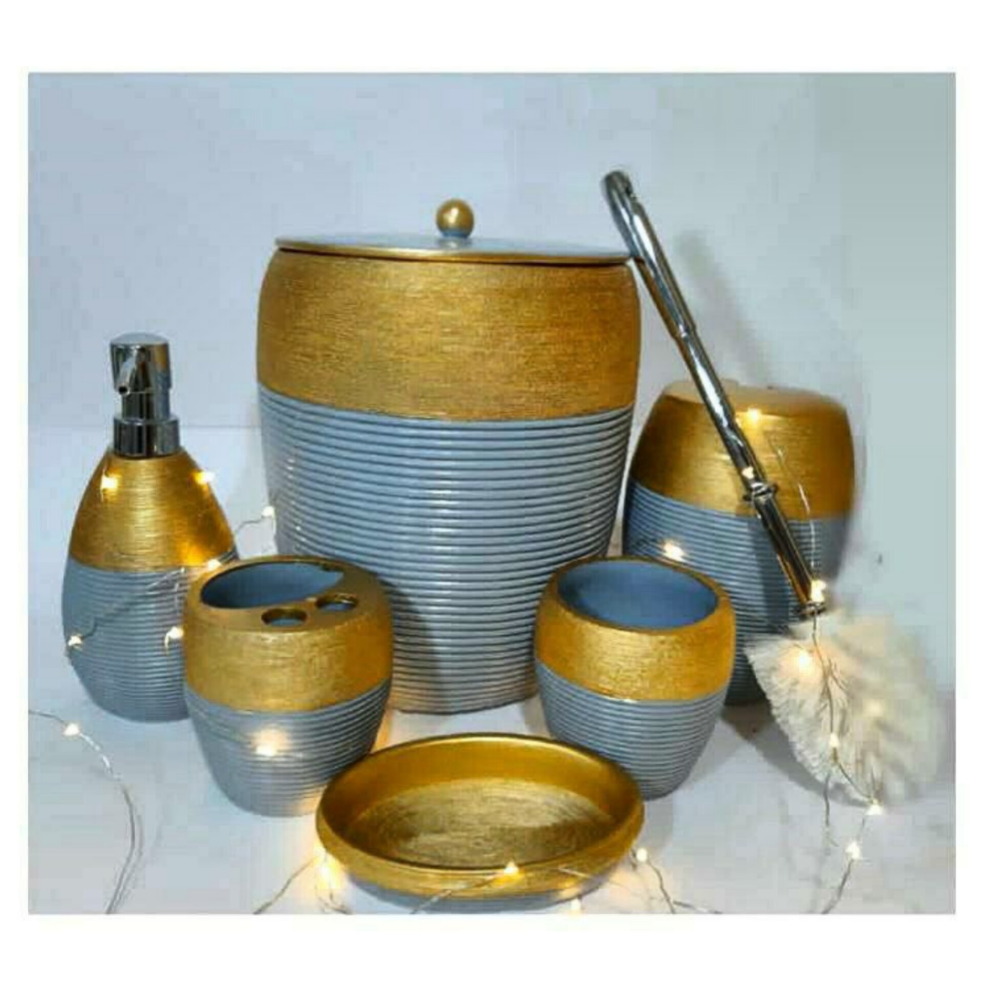 سرویس بهداشتی 6 پارچه مدل خطی طوسی طلایی کد 186