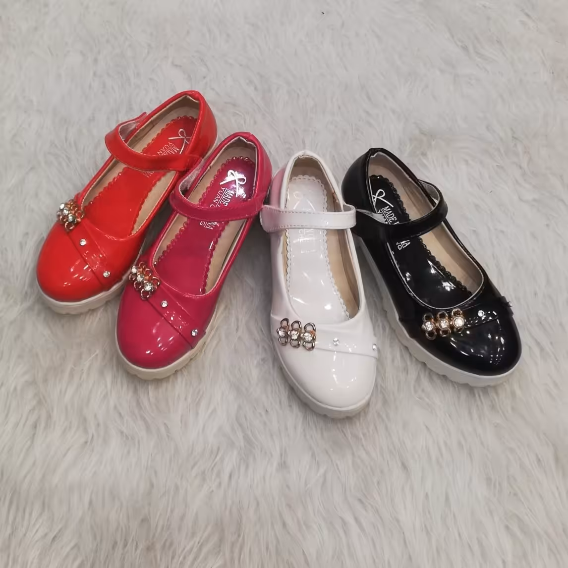 کفش مجلسی دخترانه 4 رنگ  پاشنه پهن