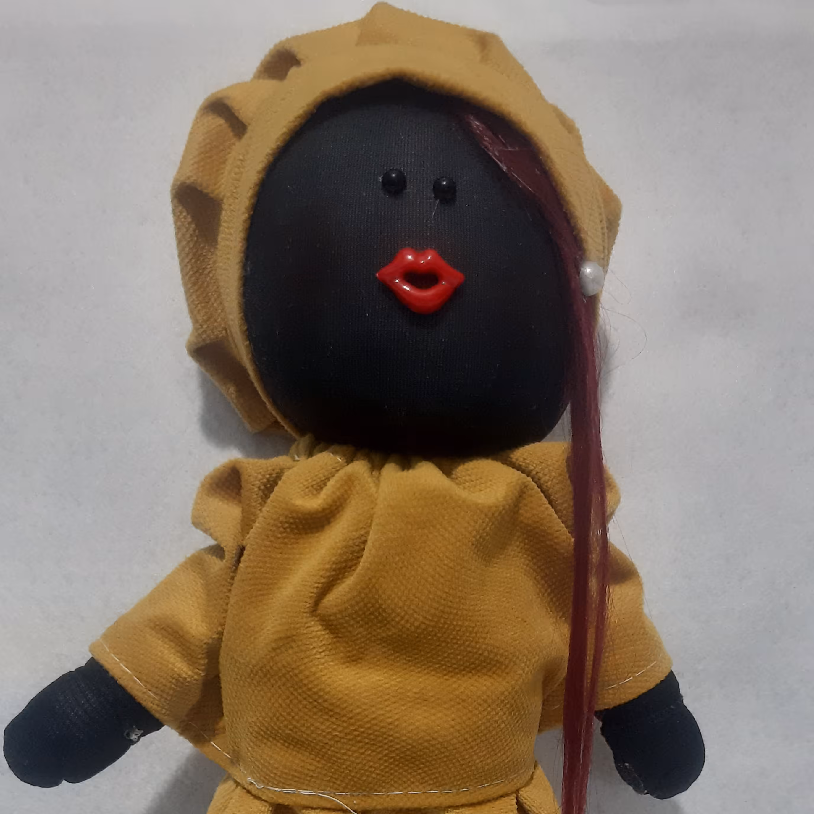 عروسک دختر سیاه پوست(40سانتی)در غرفه عروسک دست ساز آگلین تکی فروخته میشه 