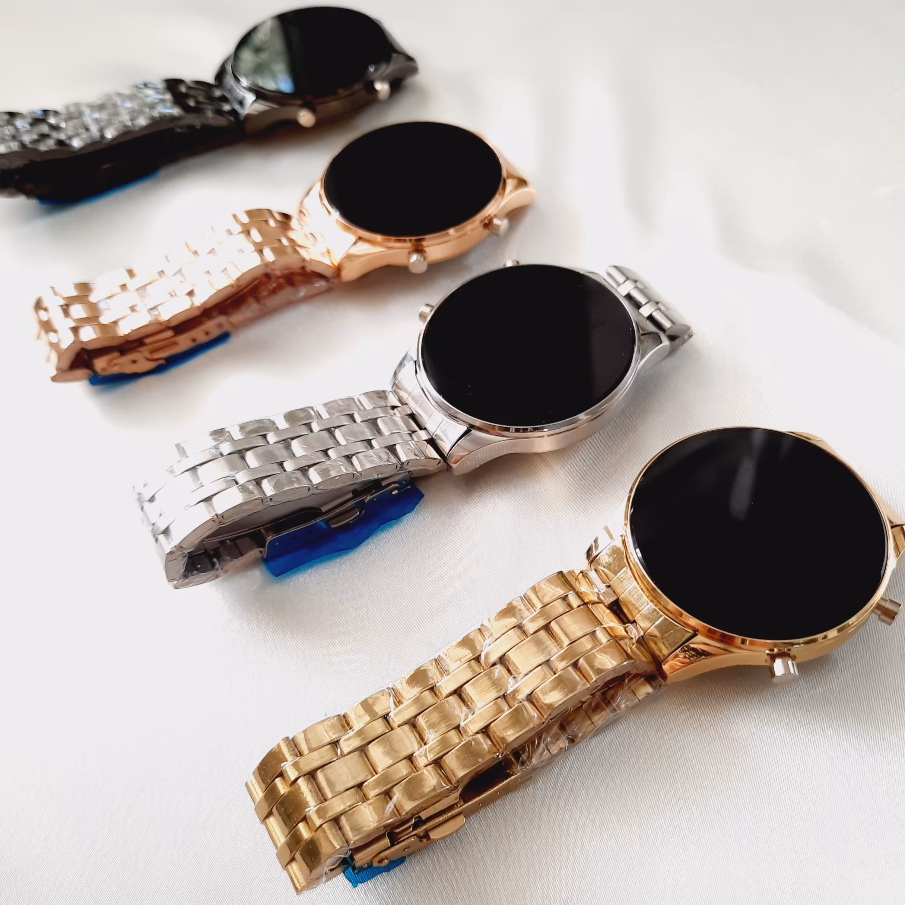 ساعت بند رولکس استیل رنگ ثابت با قفل رولکسی دارای تاریخ و ثانیه شمار 