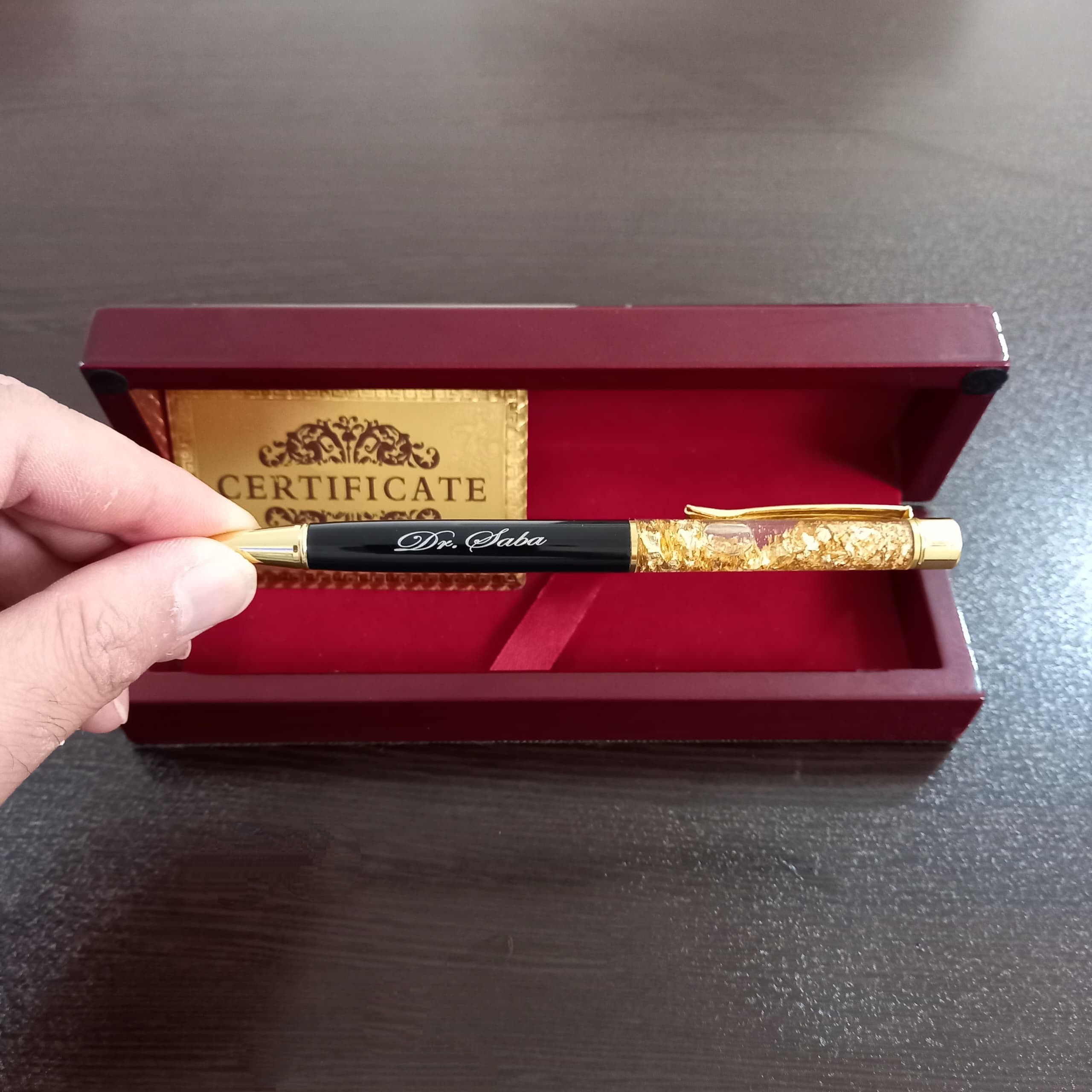 خودکار روکش طلا  به همراه جعبه چوبی ارجینال و شناسنامه