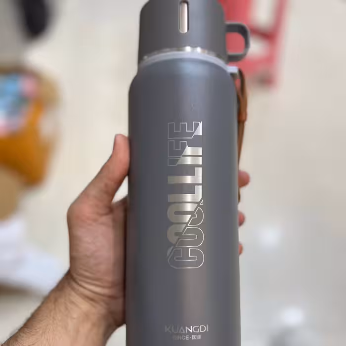 فلاسک برند آکادی با حجم 900میل اورجینال و با کیفیت