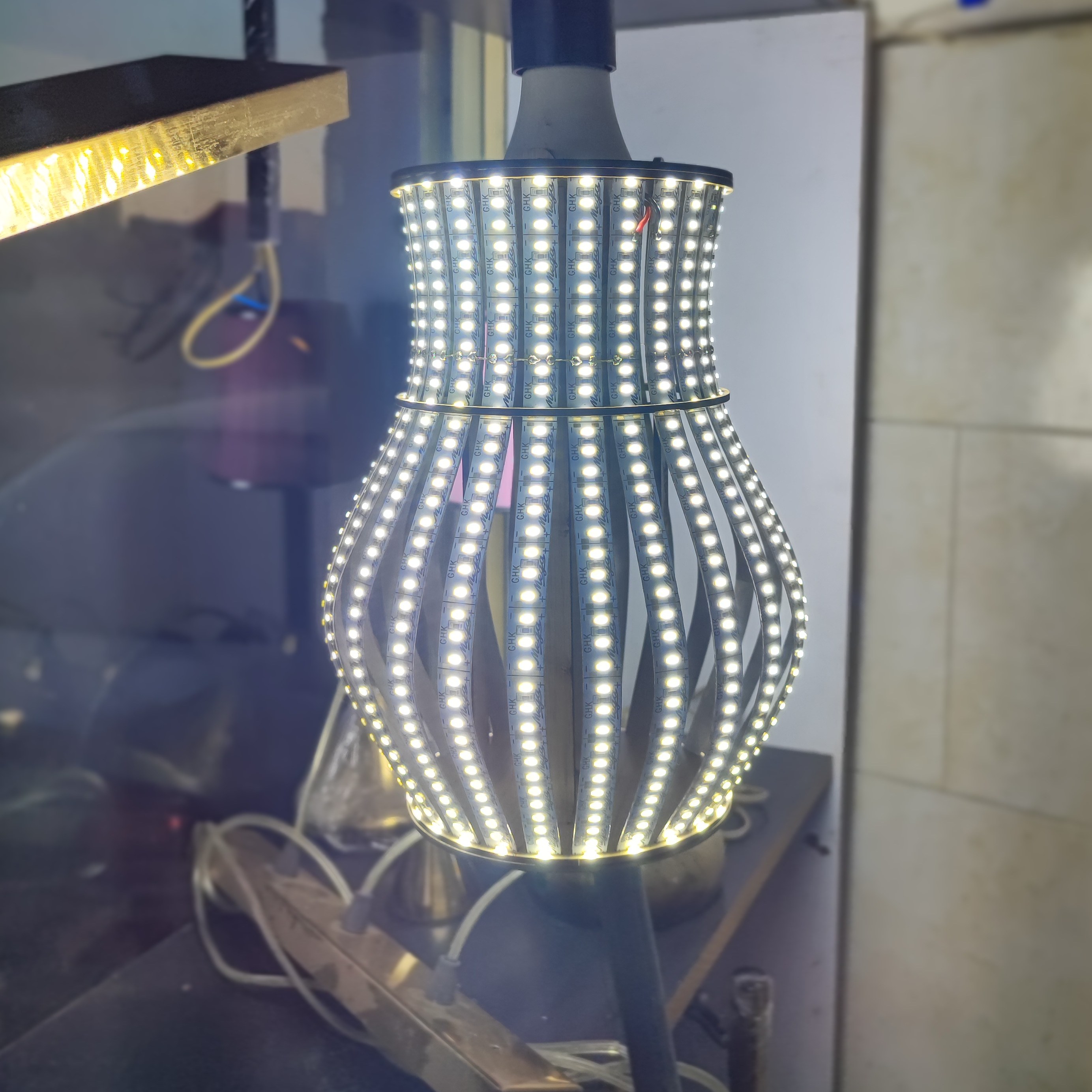 لامپ دست ساز 70وات led ضمانت تعویض یکساله