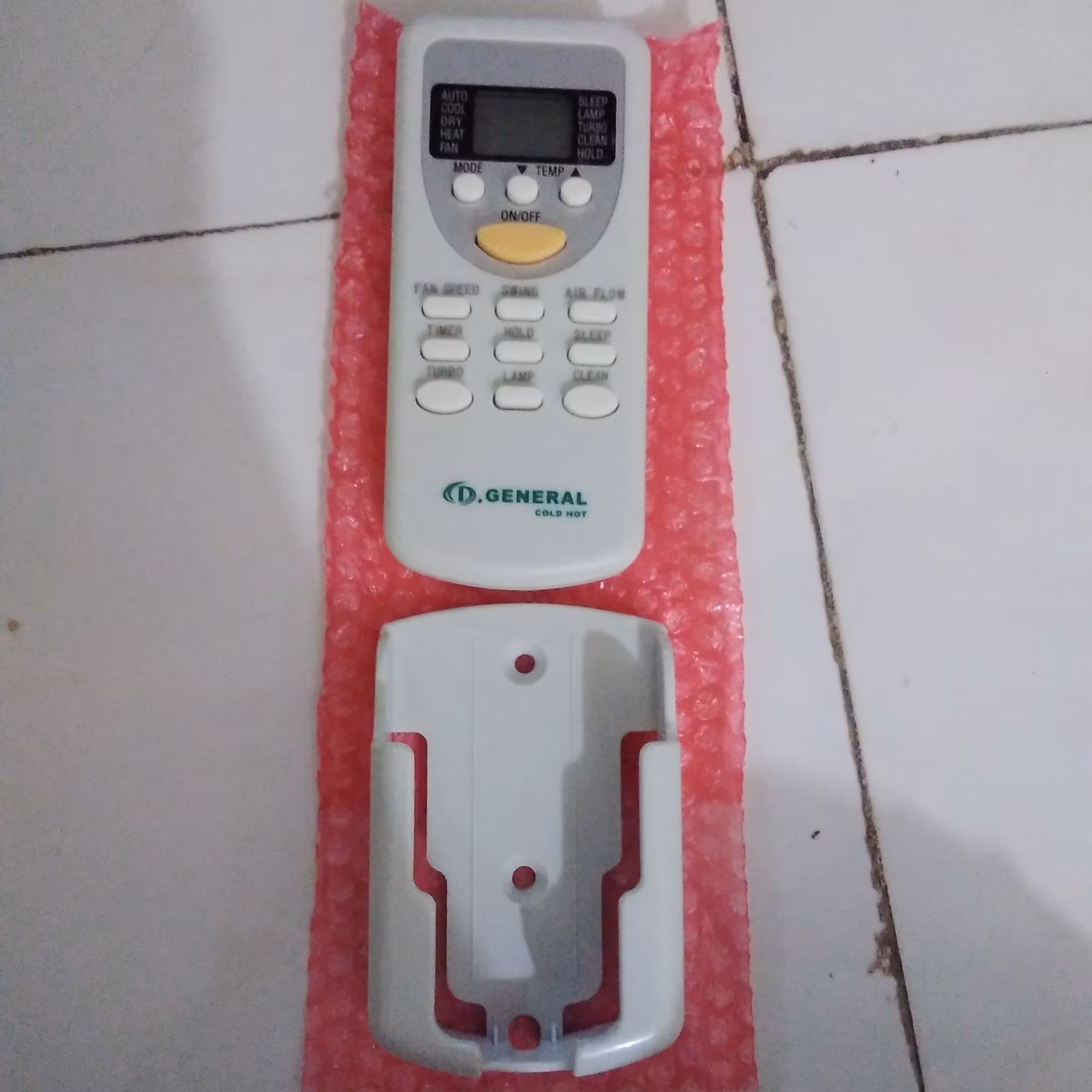 ریموت ،کنترل کولر گازی جنرال 
ریموت کنترل فابریکی و جنس اصلی