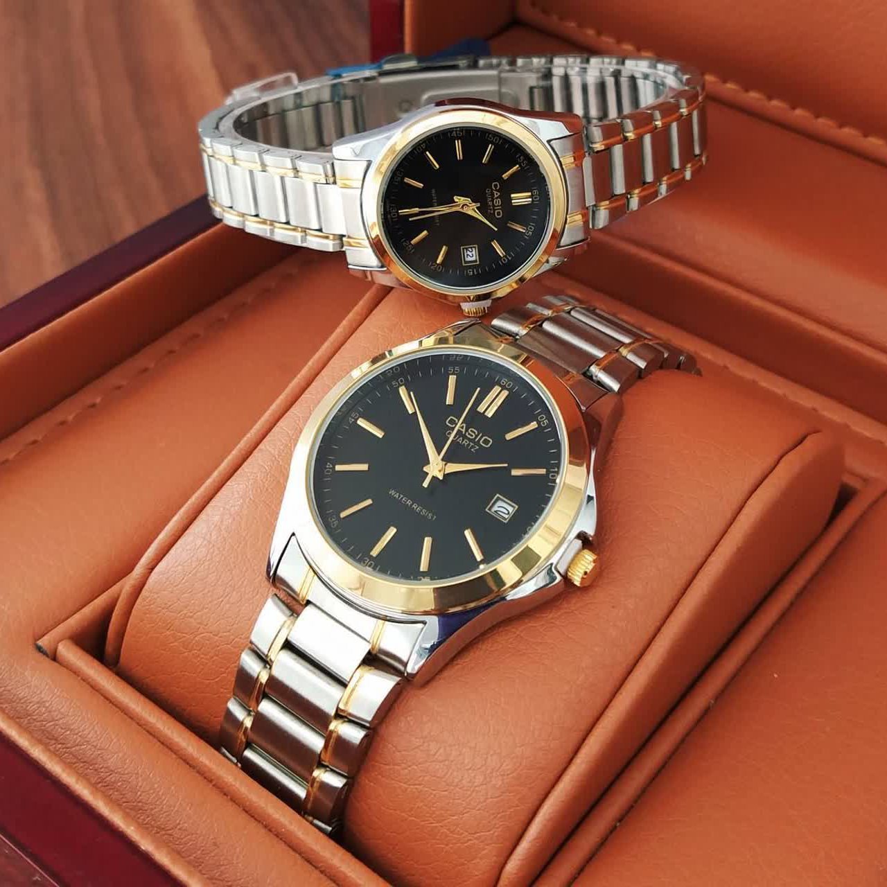 ساعت مچی ست مردانه و زنانه کاسیو استیل بند و بدنه. casio