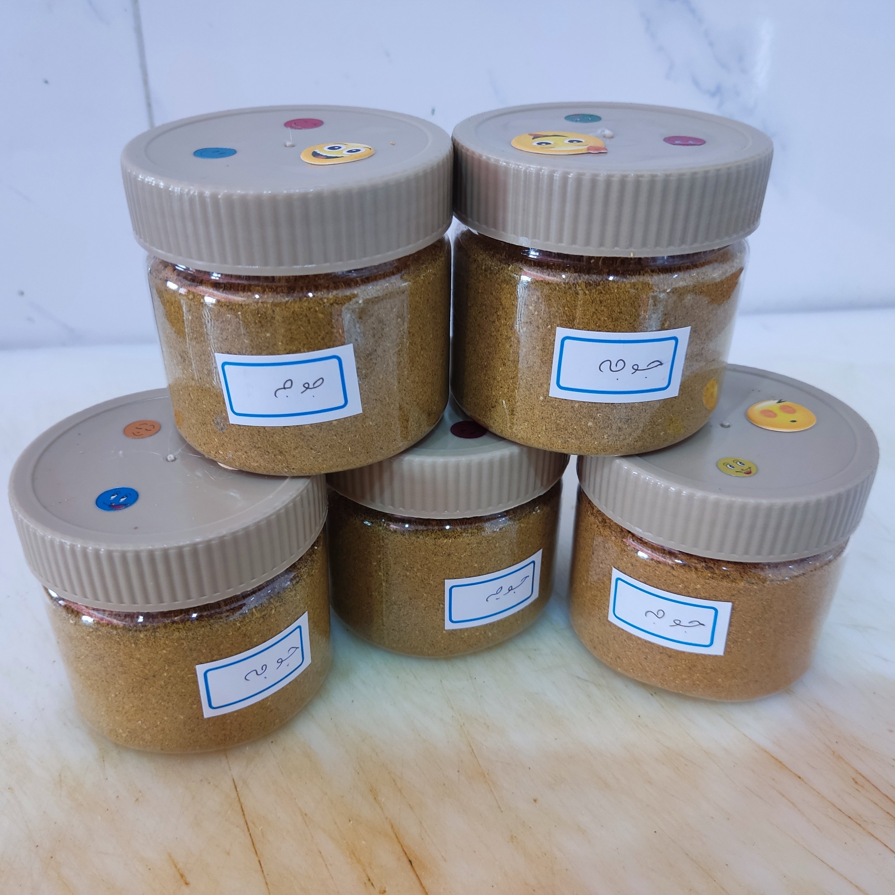 ادویه عربی اصل (جوجه) مزه دار کردن جوجه 100گرمی شیشه شکیل و قاشق