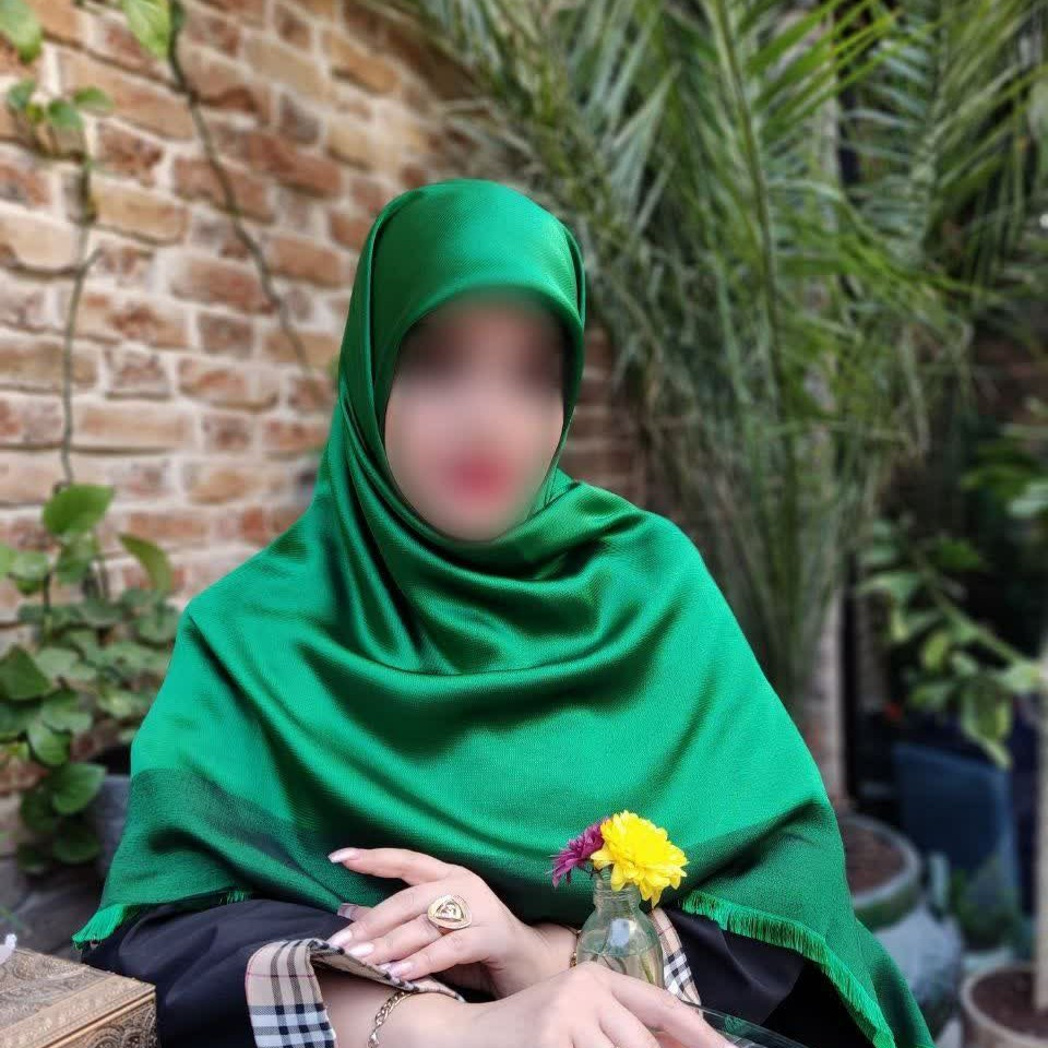 روسری بامبو
دور ریش کیفیت بی نظیر و متفاوت
سُر نمیباشد
قواره 140