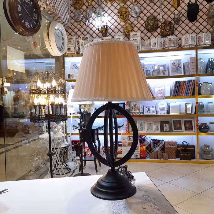 آباژور رومیزی فلزی طرح لادن ( پایه مشکی)