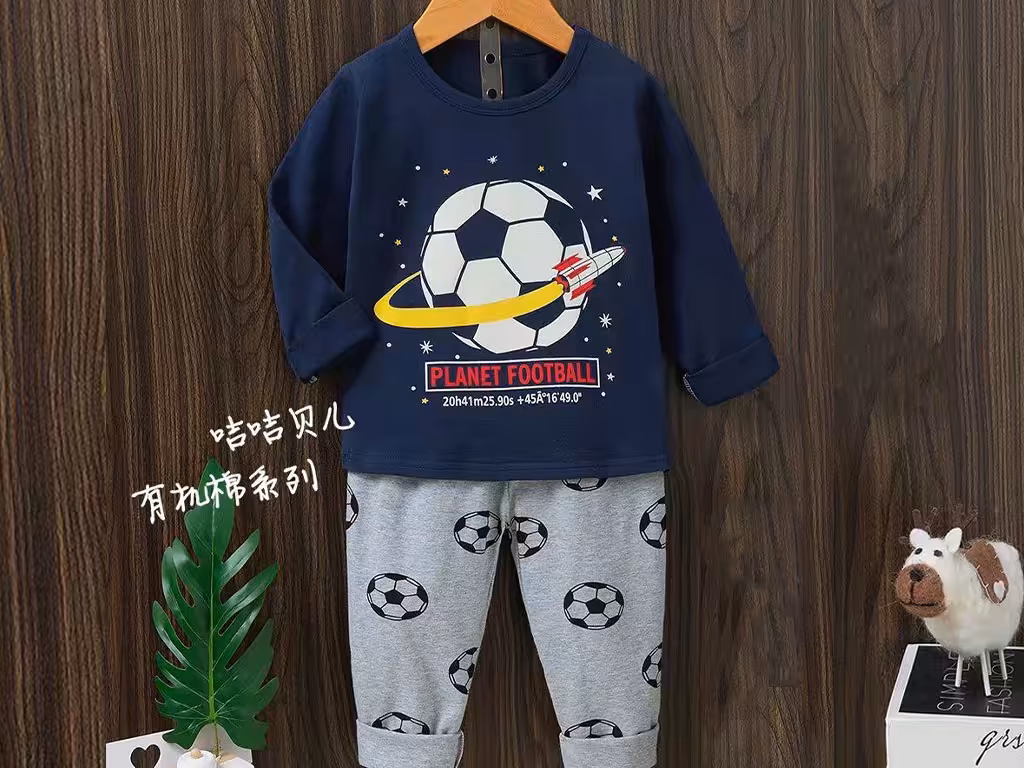 بلوز و شلوار راحتی پسرانه طرح توپ فوتبال