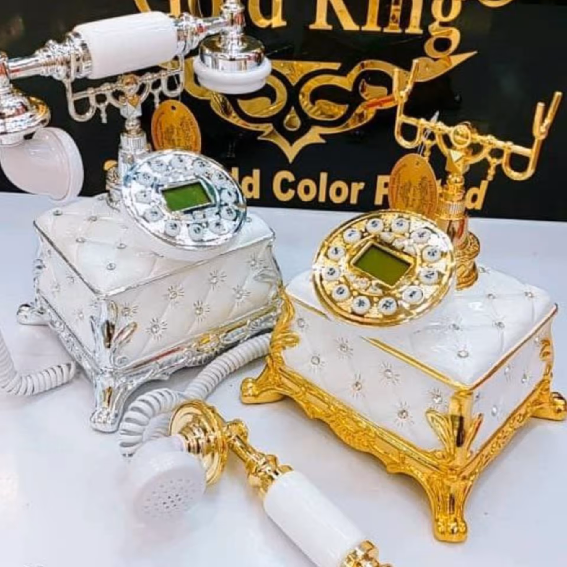 تلفن دکوری رزینی   سفید طلایی شیک 