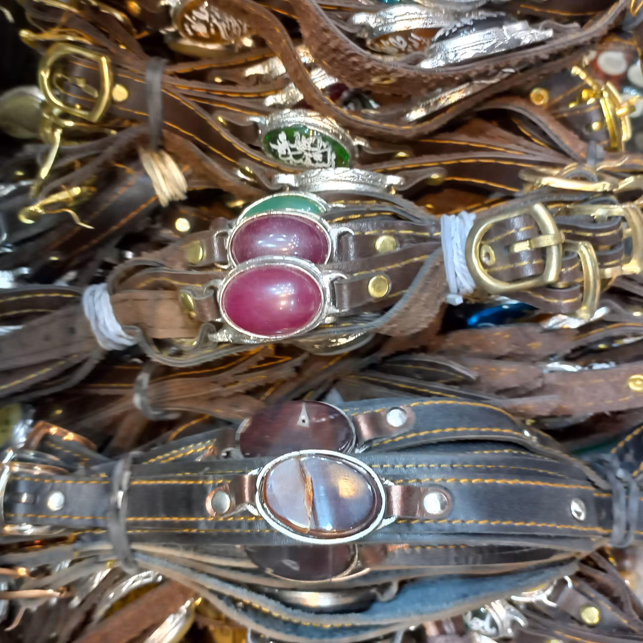 دستبند چرمی طرح عقیق 