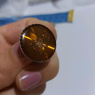 دکمه فلزی رزینی