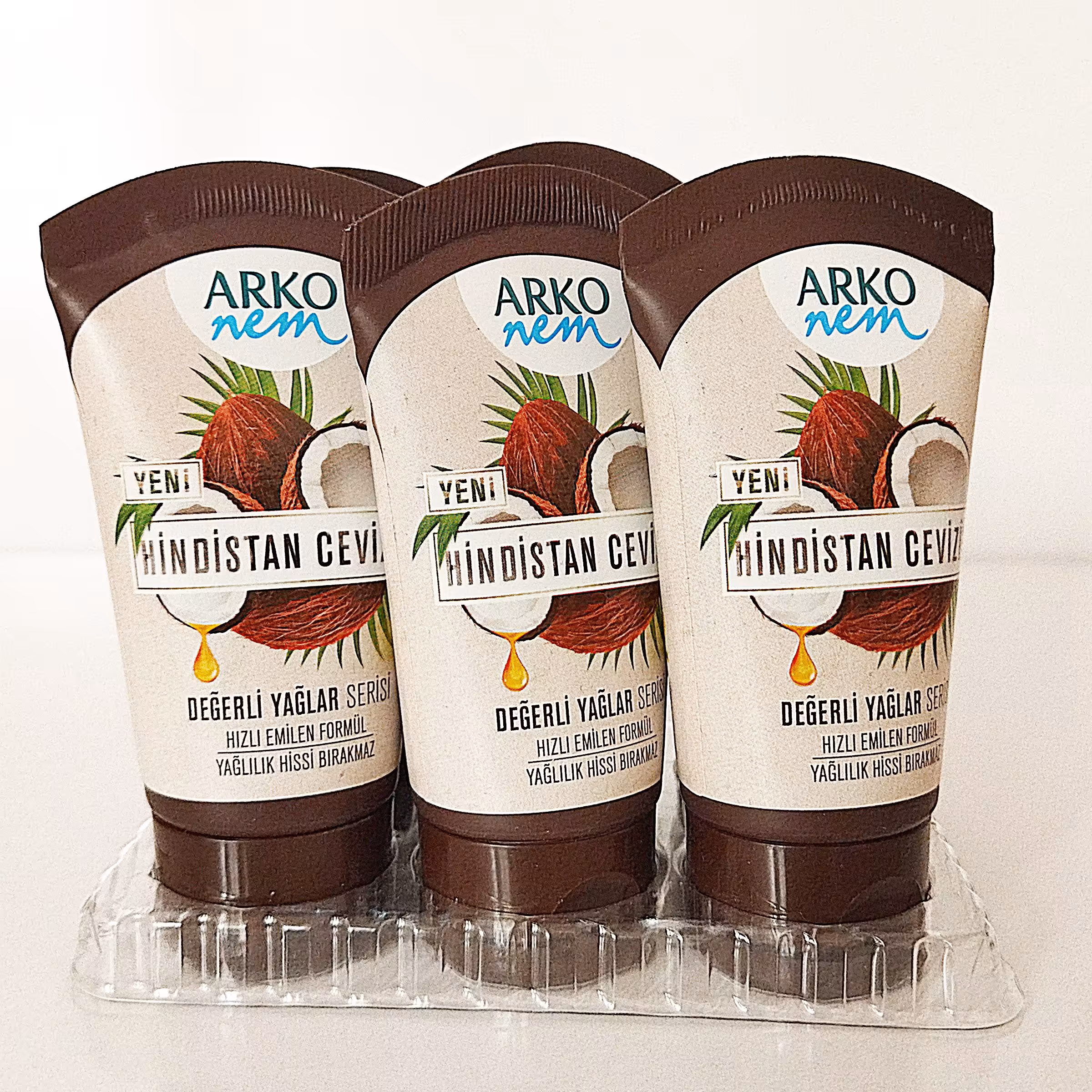 کرم دست و صورت آرکو با عصاره نارگیل نرم کننده پوست بامبوشاپ