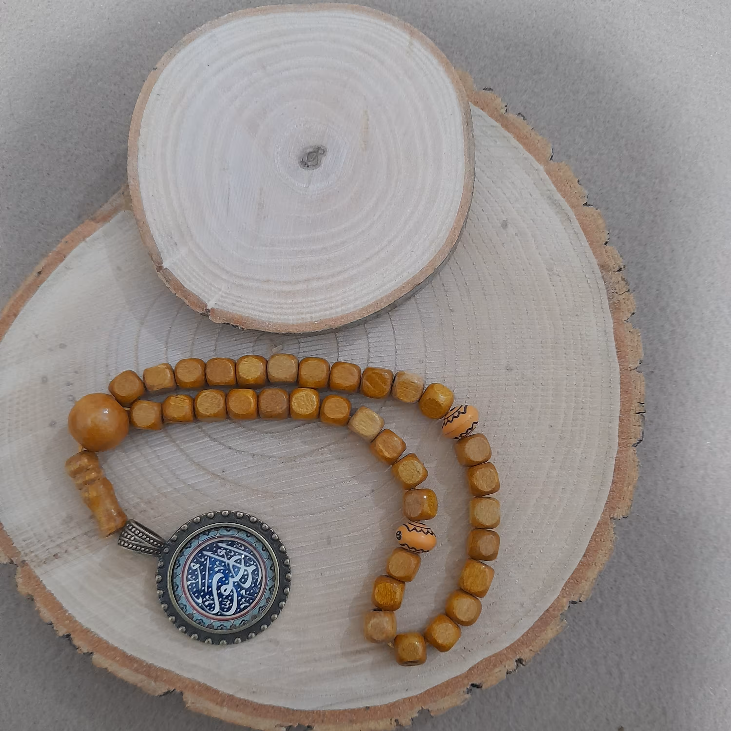 انواع دستبند طرح تسبیح اسپرت مناسب هر سن و سلیقه در چندرنگ با سری ززین وریشه طبق سفارش عزیزان دستساز با جدید ترین متریال