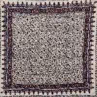 رومیزی قلمکار(طرح ترمه ریز)سایز 120در120 رنگ قرمز