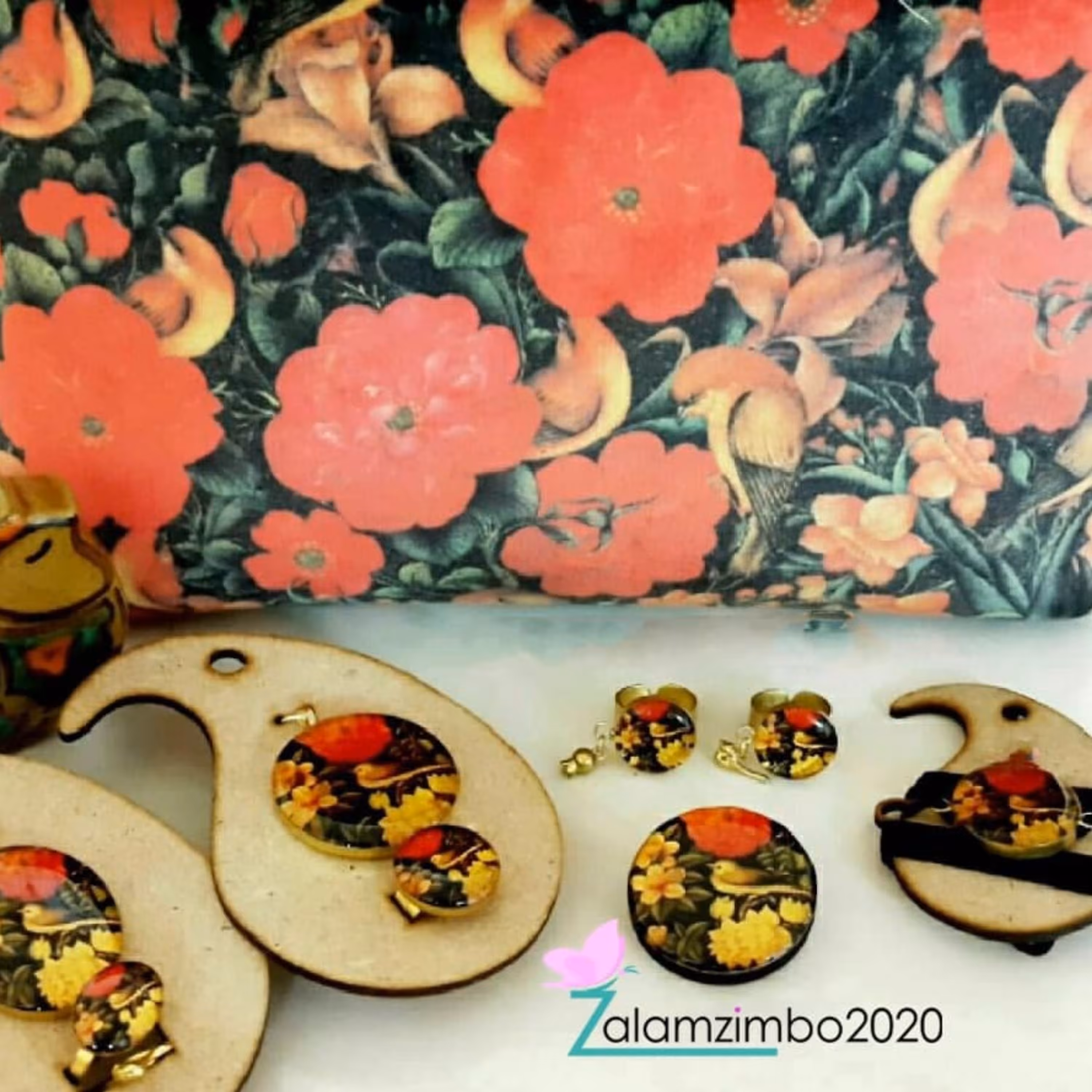 ست پلاک و انگشتر و دستبند بندی قالب گرد تصویری