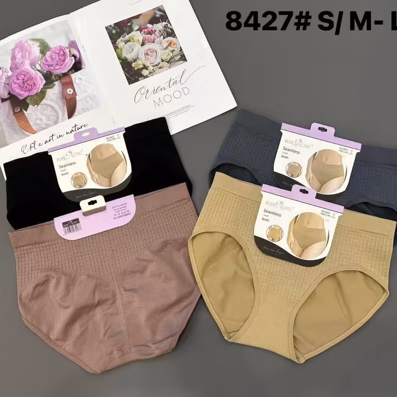 شورت گنی اعلا
فروش عمده
قیمت جین12تایی 1030                                                        سایز بندی s m l xl