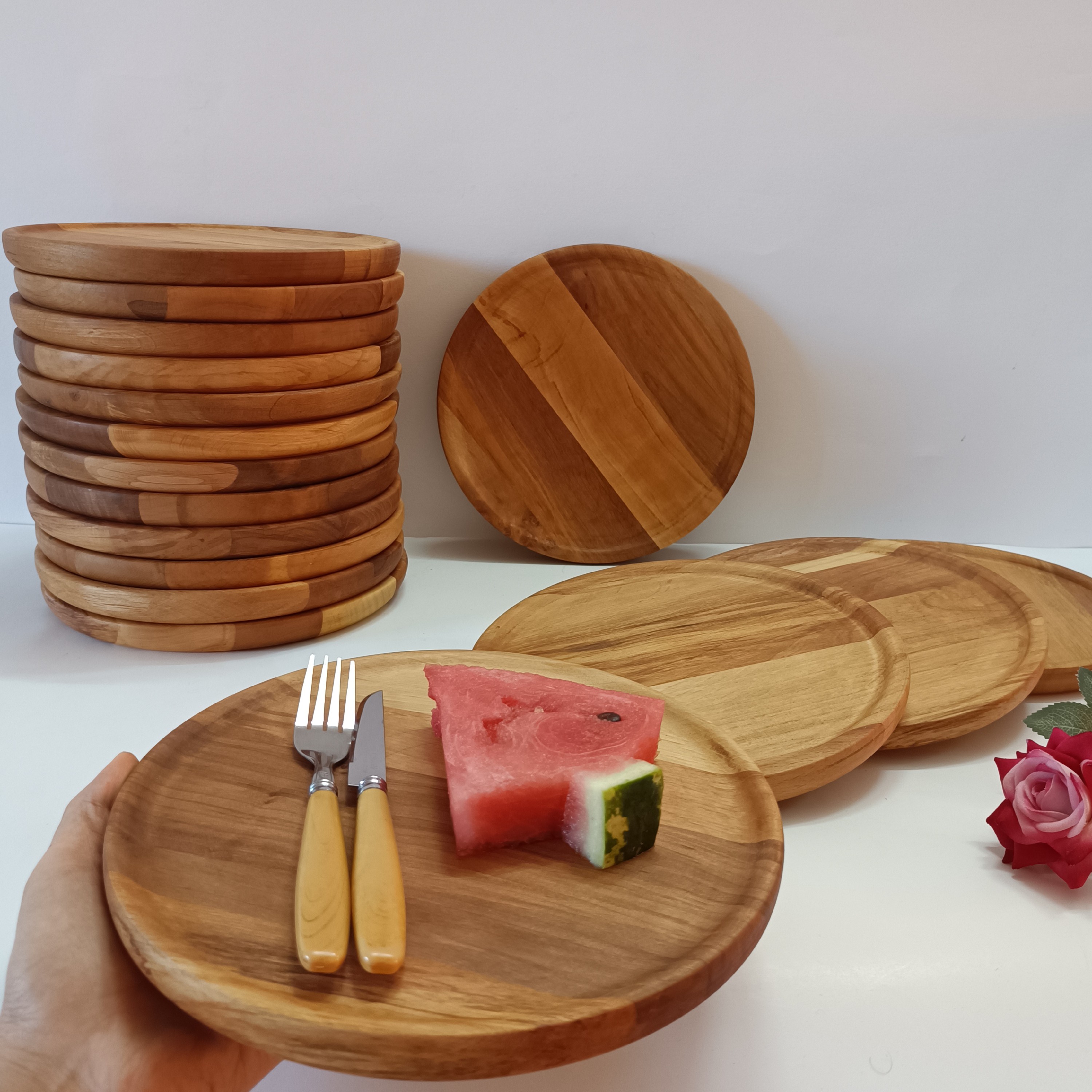 بشقاب چوبی