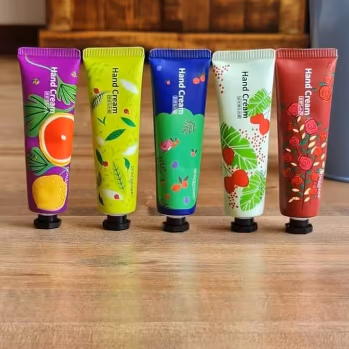 کرم مرطوب دست