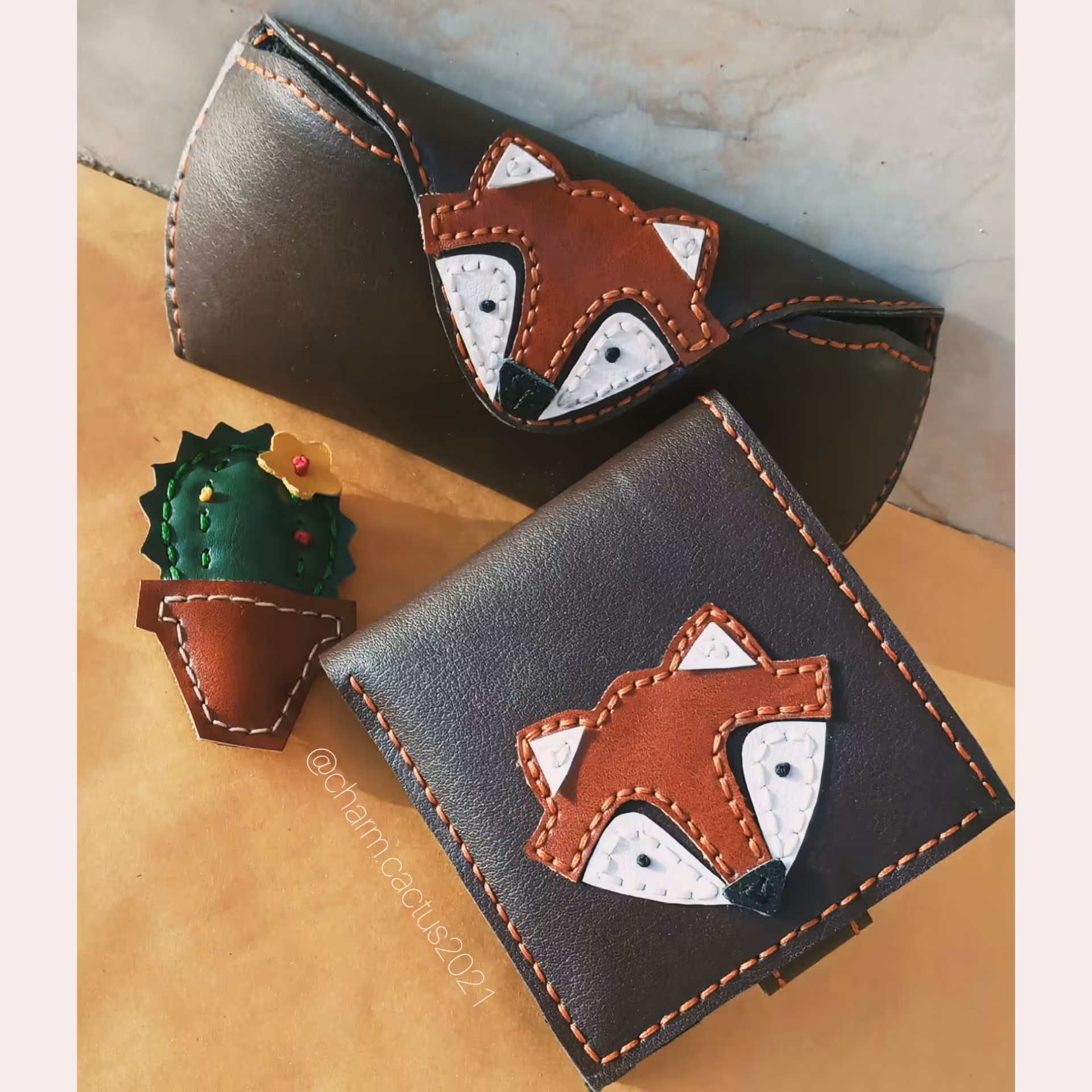 ست کیف پول جیبی و قاب عینک طرح روباه چرم صنعتی تُرک