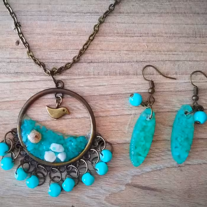 ست  گوشواره و رومانتویی رزینی طرح دریا