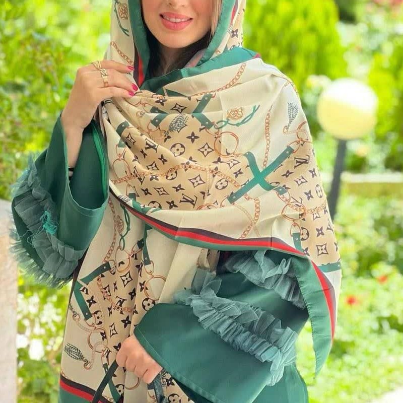 شال نخی خوش طرح و خوش رنگ
