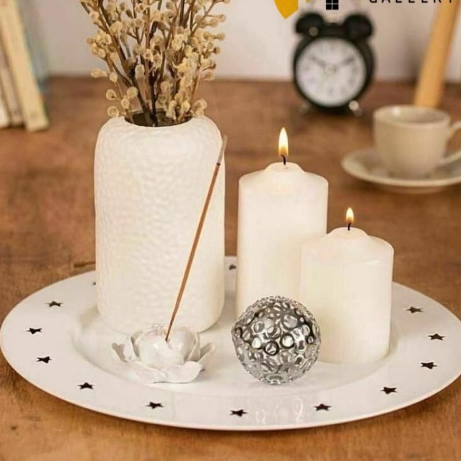 سینی گرد ستاره ای جنس فلزی بسیار شیک وزیبا بارنگ سفید