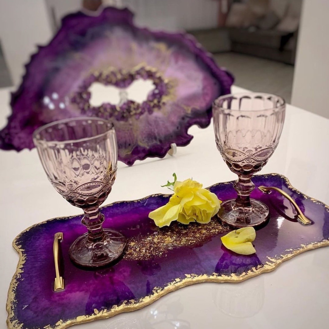 سینی و زیرلیوانی