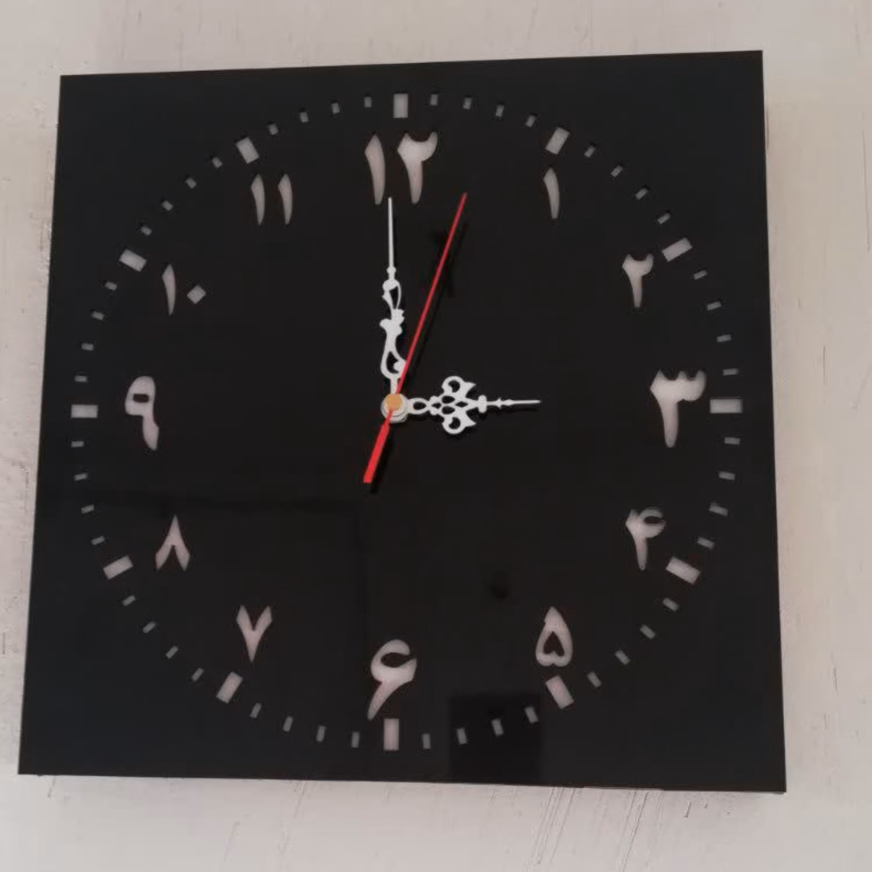 ساعت دیواری مدل 113