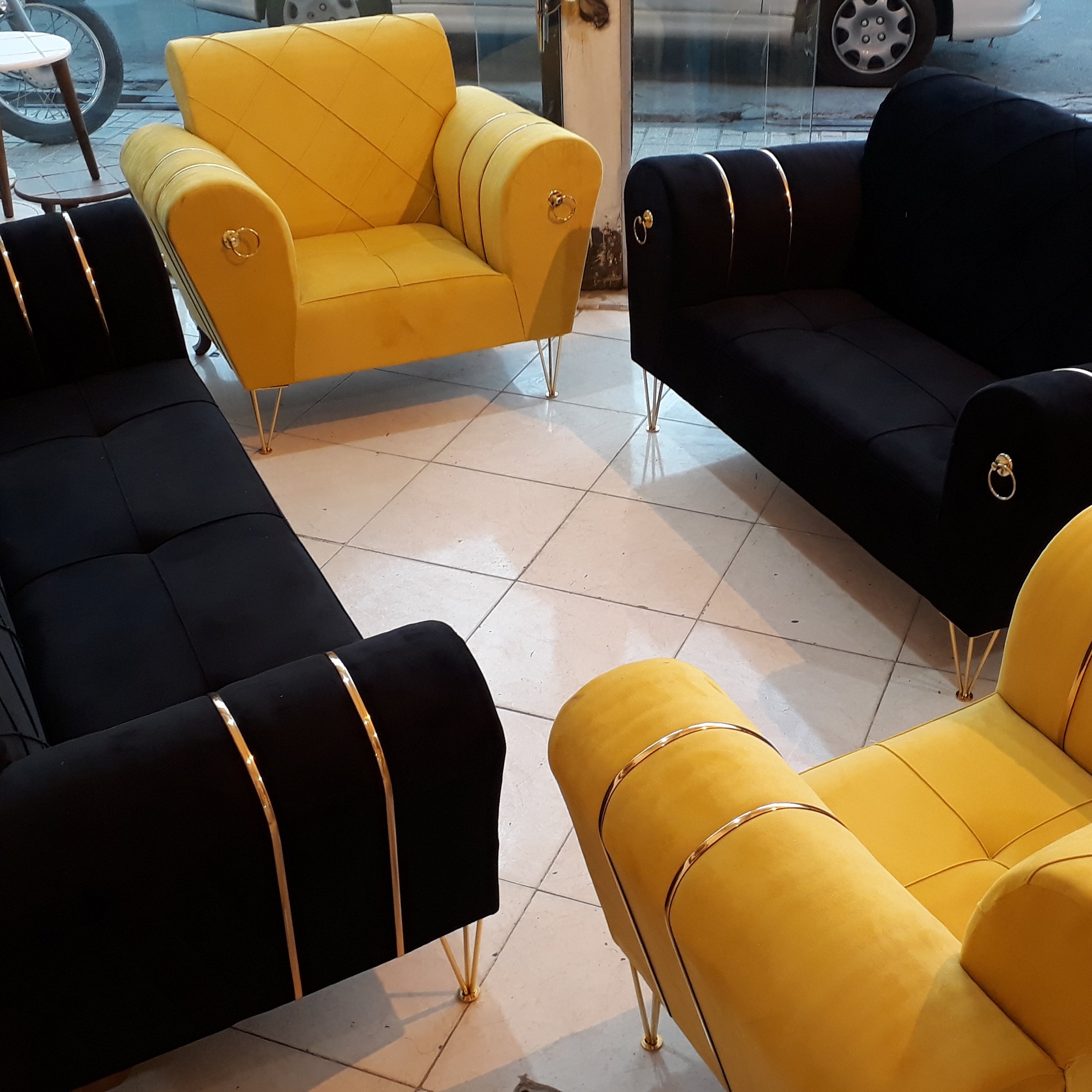 مبل اسکارلت راحتی سنا