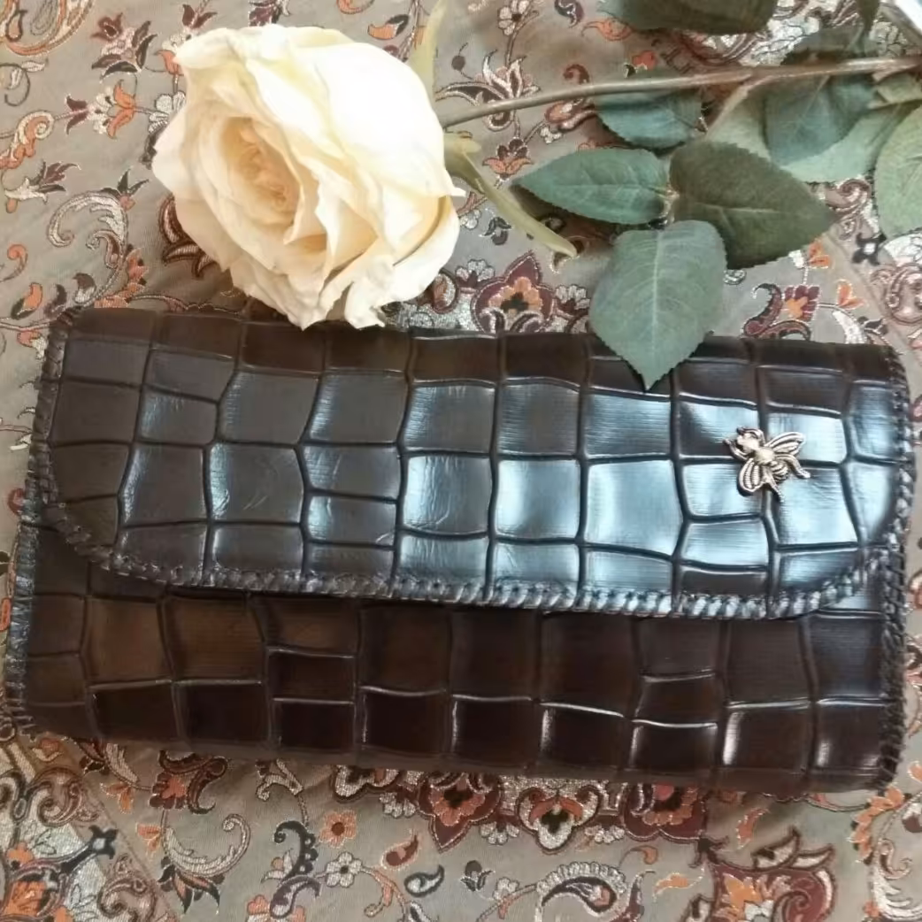 کیف دستی ورودوشی تمام چرم دست دوز