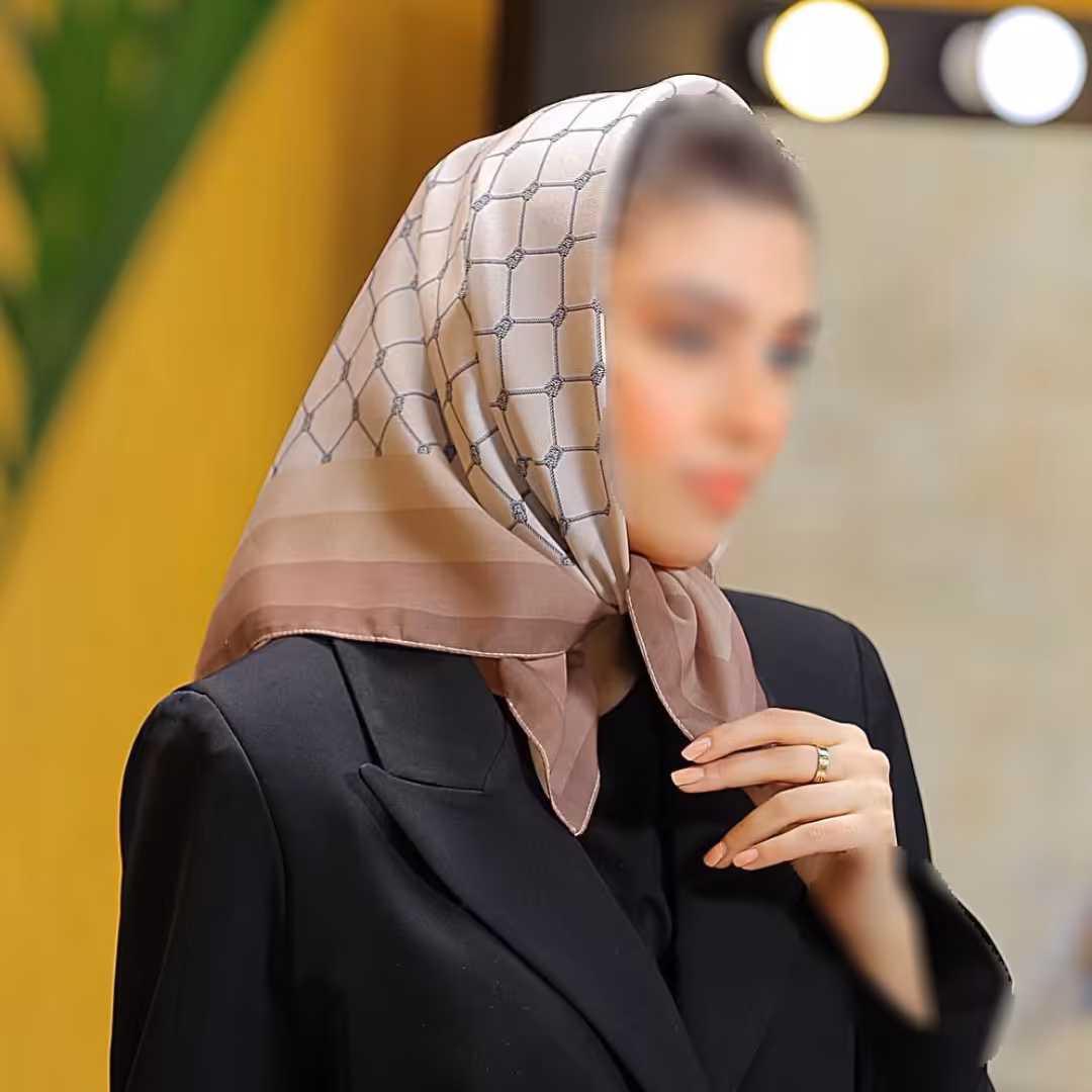 مینی اسکارف (باندانا) طیف رنگی نسکافه ای سفید طرح لوزی ارسال رایگان 