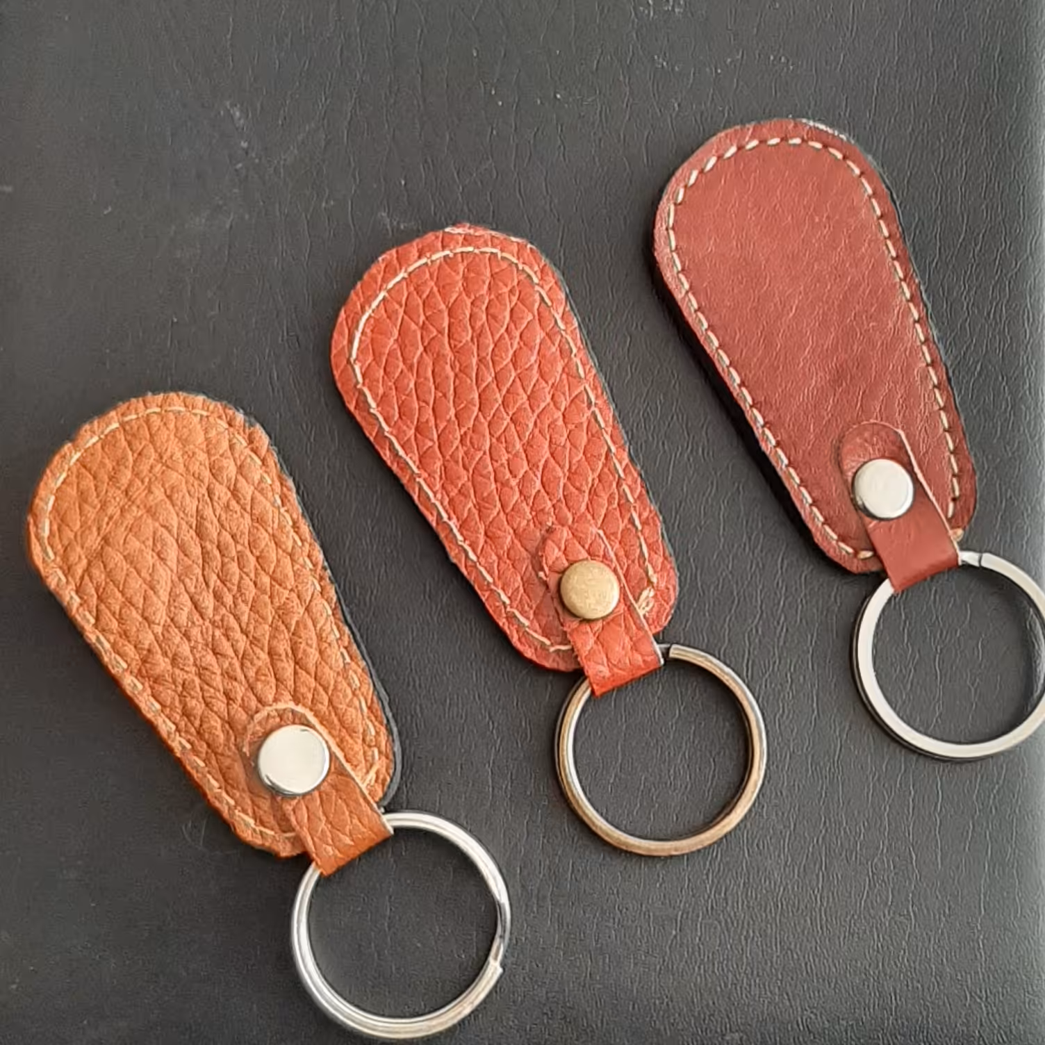 دسته کلید چرم عسلی سوئیچ  خودرو 