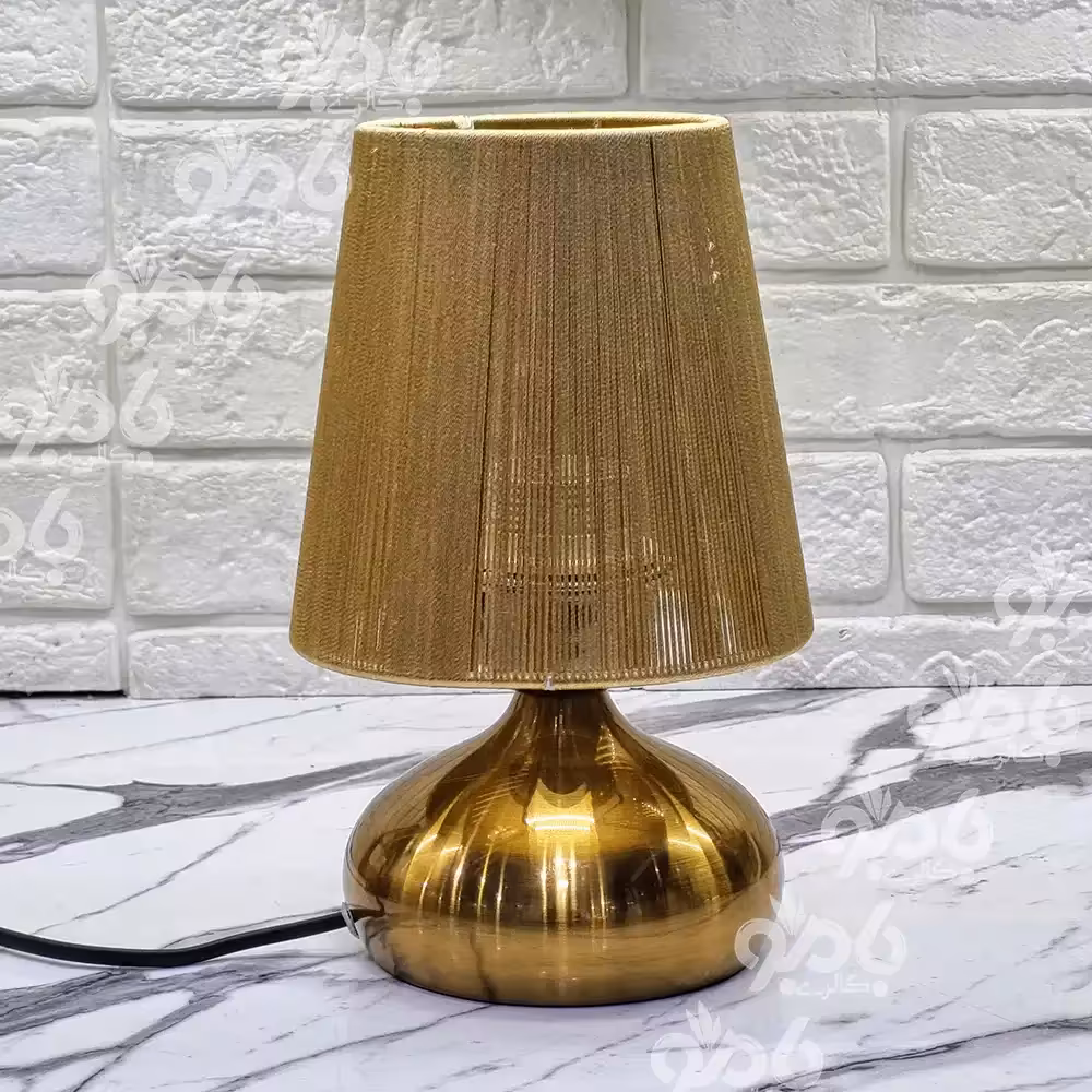 آباژور رومیزی اشکی فلزی کوچک