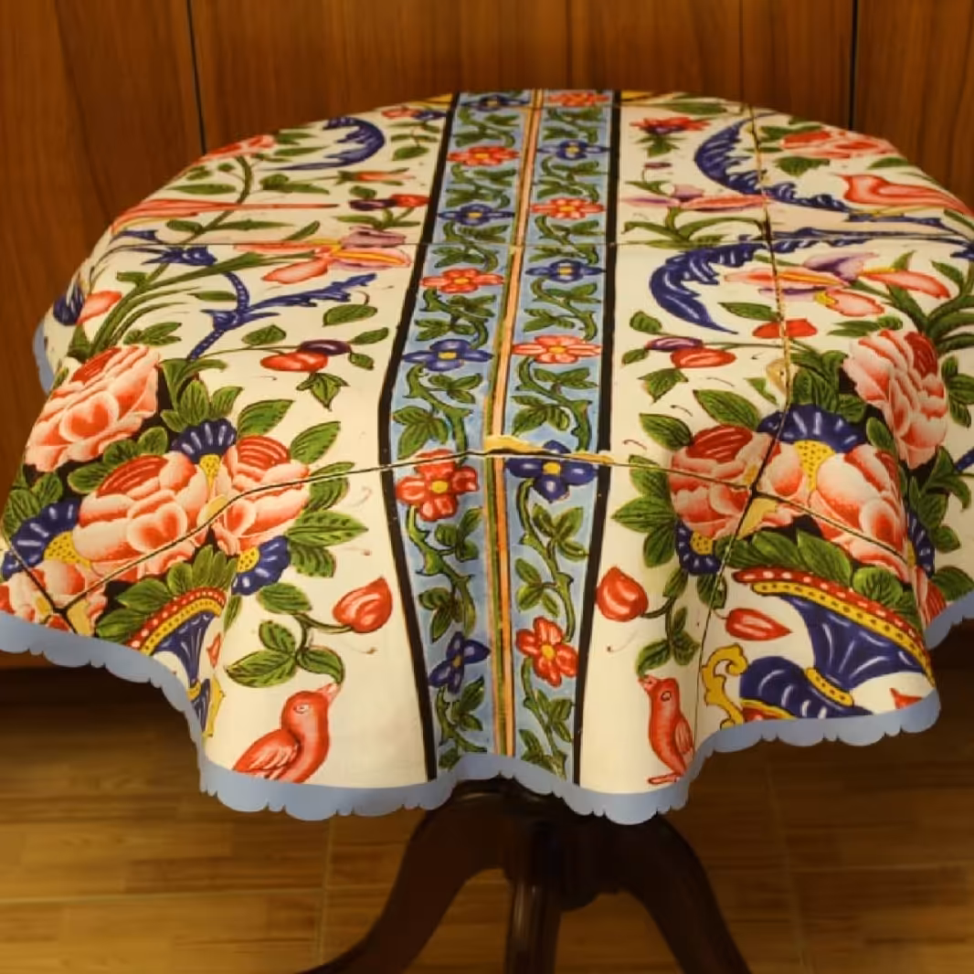 رومیزی  90 دایره گلمرغی