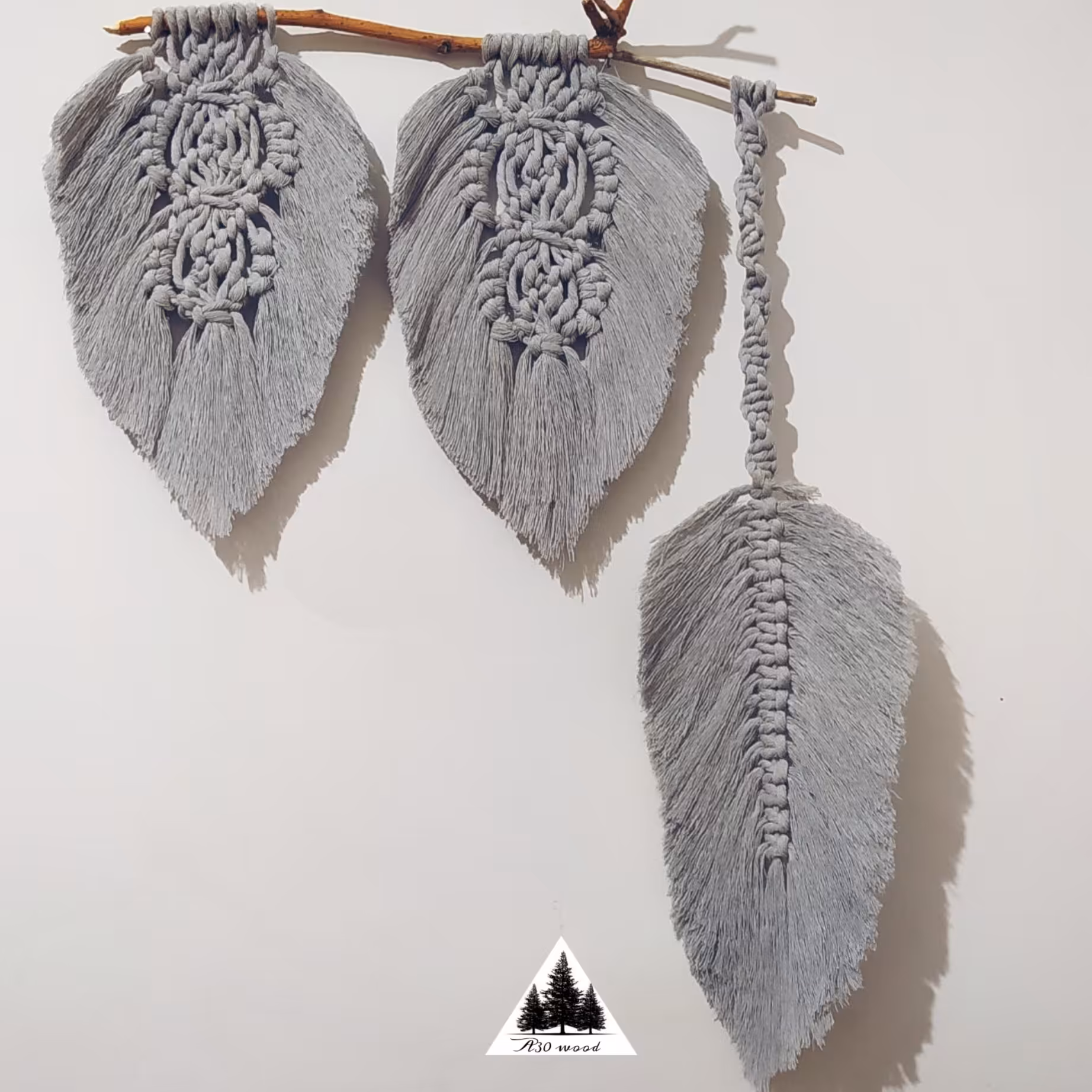 دیوارکوب مکرومه طرح (پر )یا (برگ)