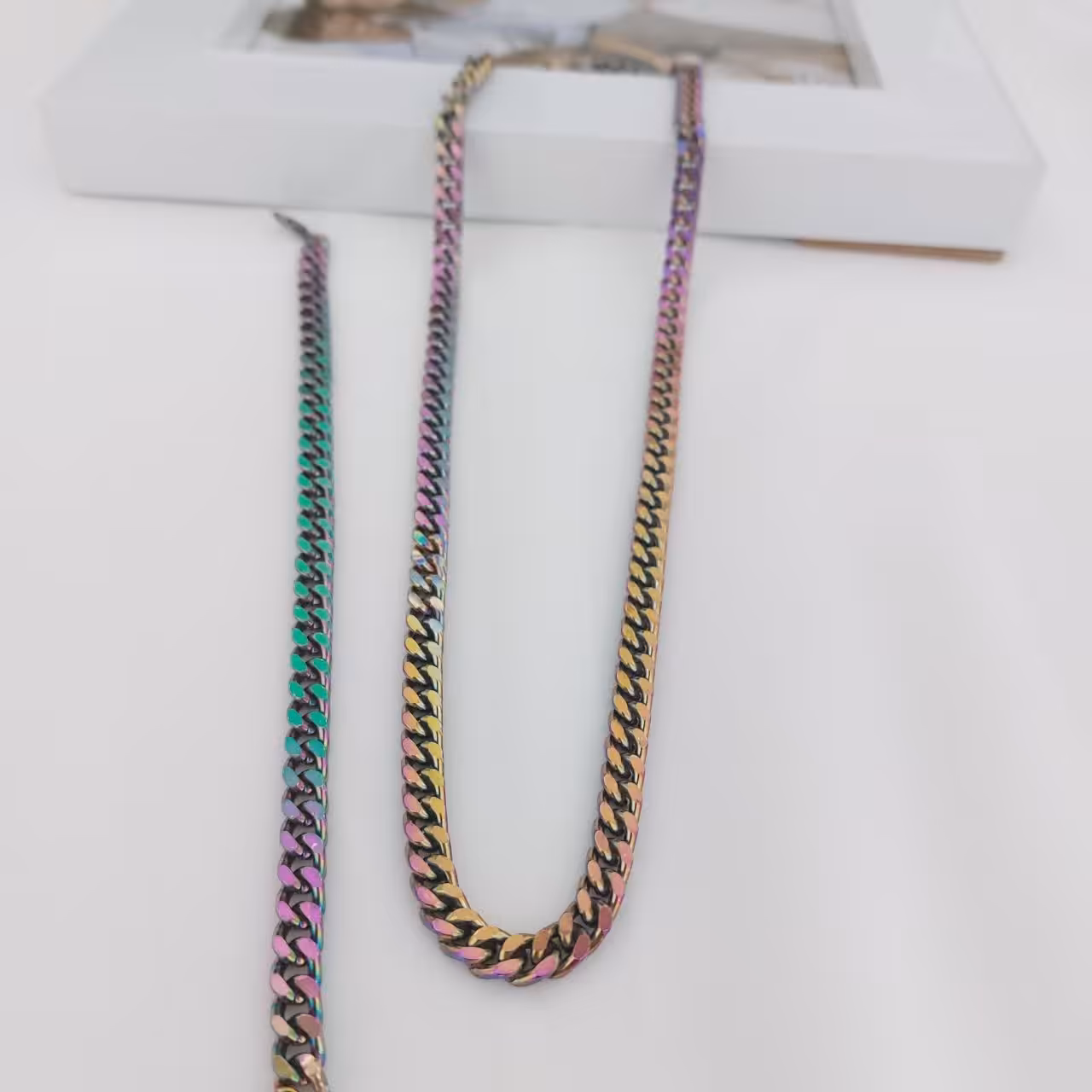 ست گردنبند و دستبند کد11322کارتیر.طرح طلا.آبکاری طلا.جنس آلومینیوم.رنگ ثابت.ضدحساسیت
