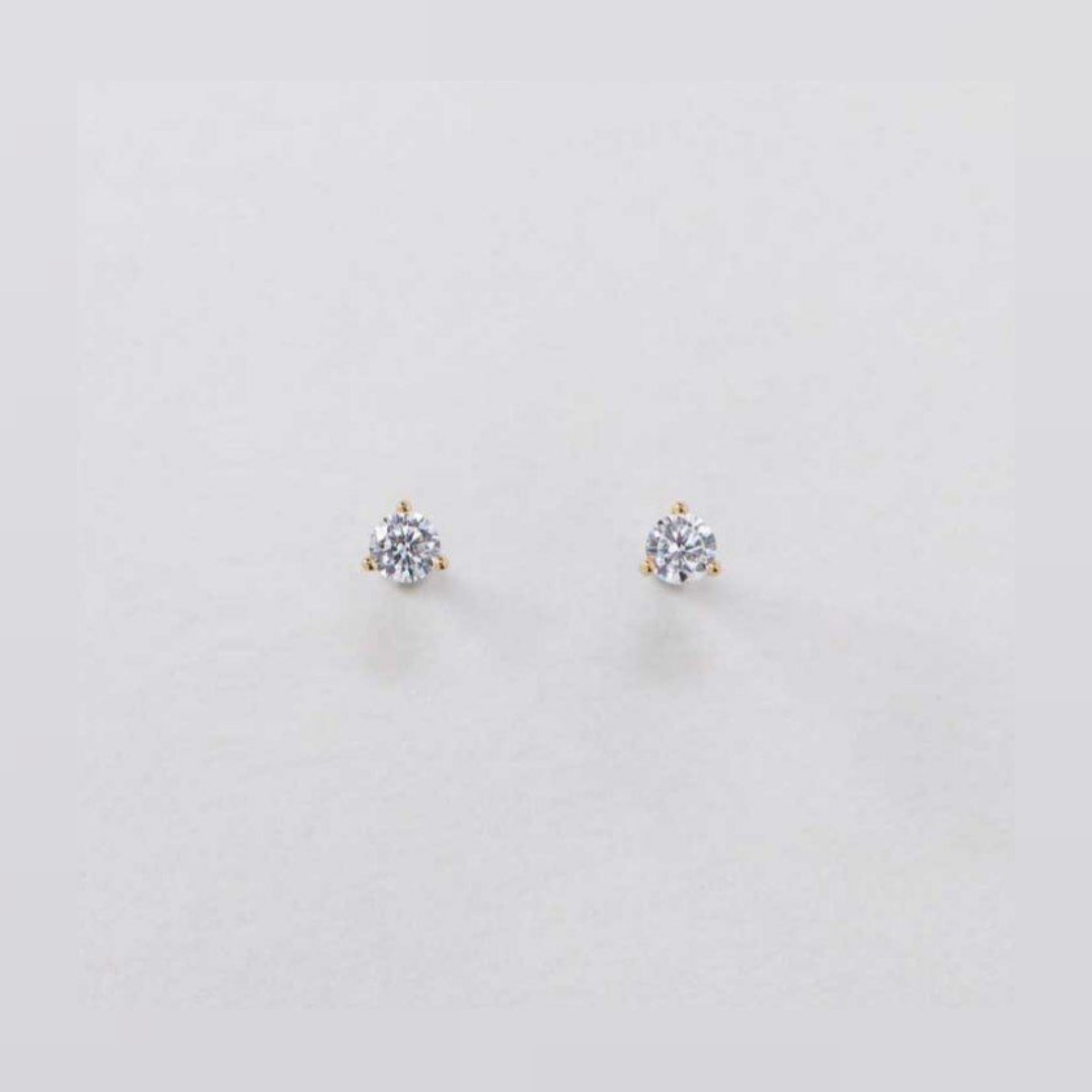 گوشواره نقره نگین دار 