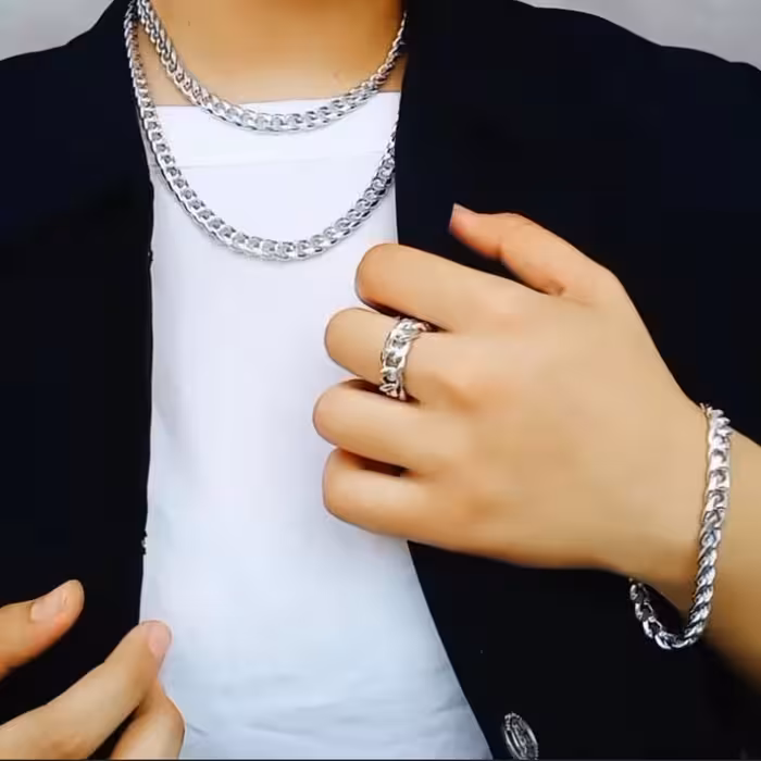 ست کارتیر  .گردنبند کارتیر  . دستبند کارتیر  ارسال رایگان