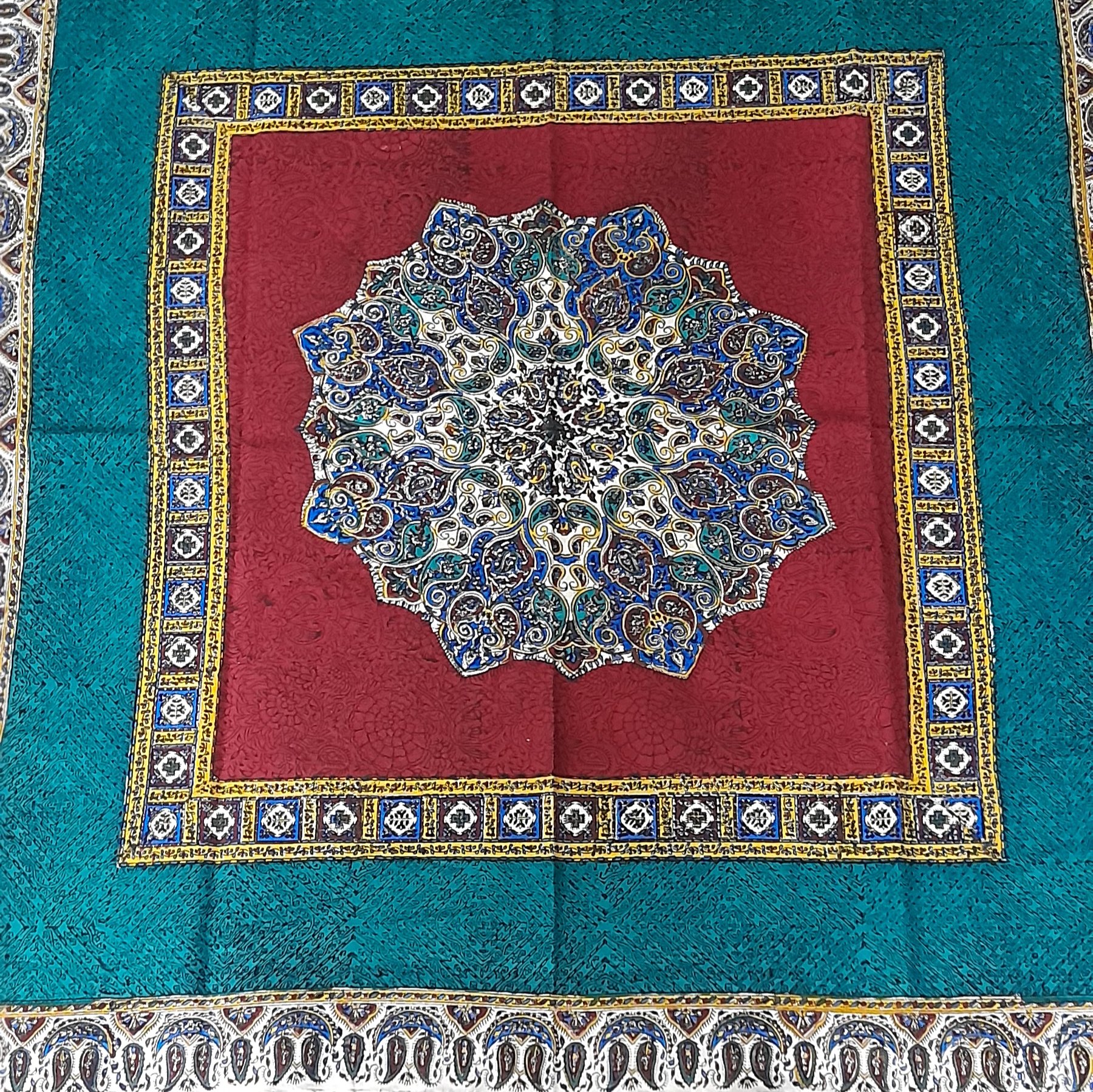 سفره ورومیزی قلمکاری صادراتی دورنگ سبز وقرمز