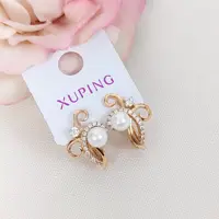 گوشواره  ژوپینگ مروارید جدید و شیک با آبکاری طلا  و رنگ ثابت و ضد حساسیت 
