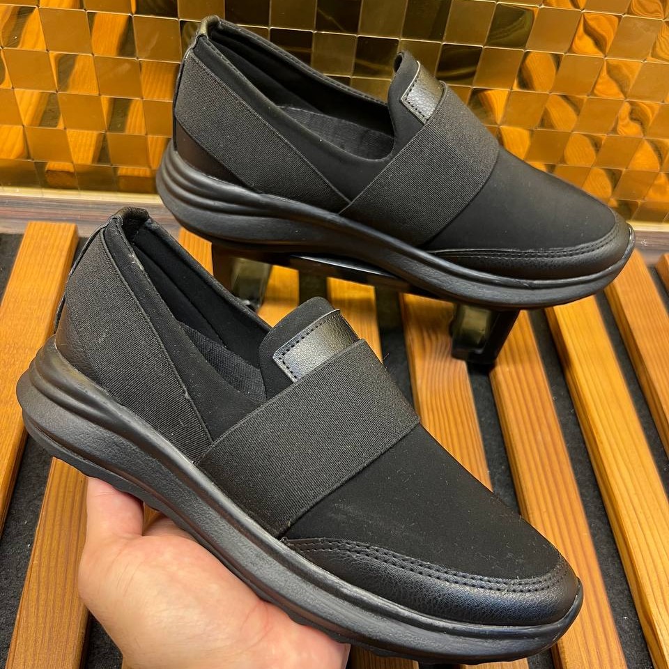 کفش کلاسیک
کد 350
قالب استاندارد
زیره پیو
جنس عالی
Size 37 ta 40