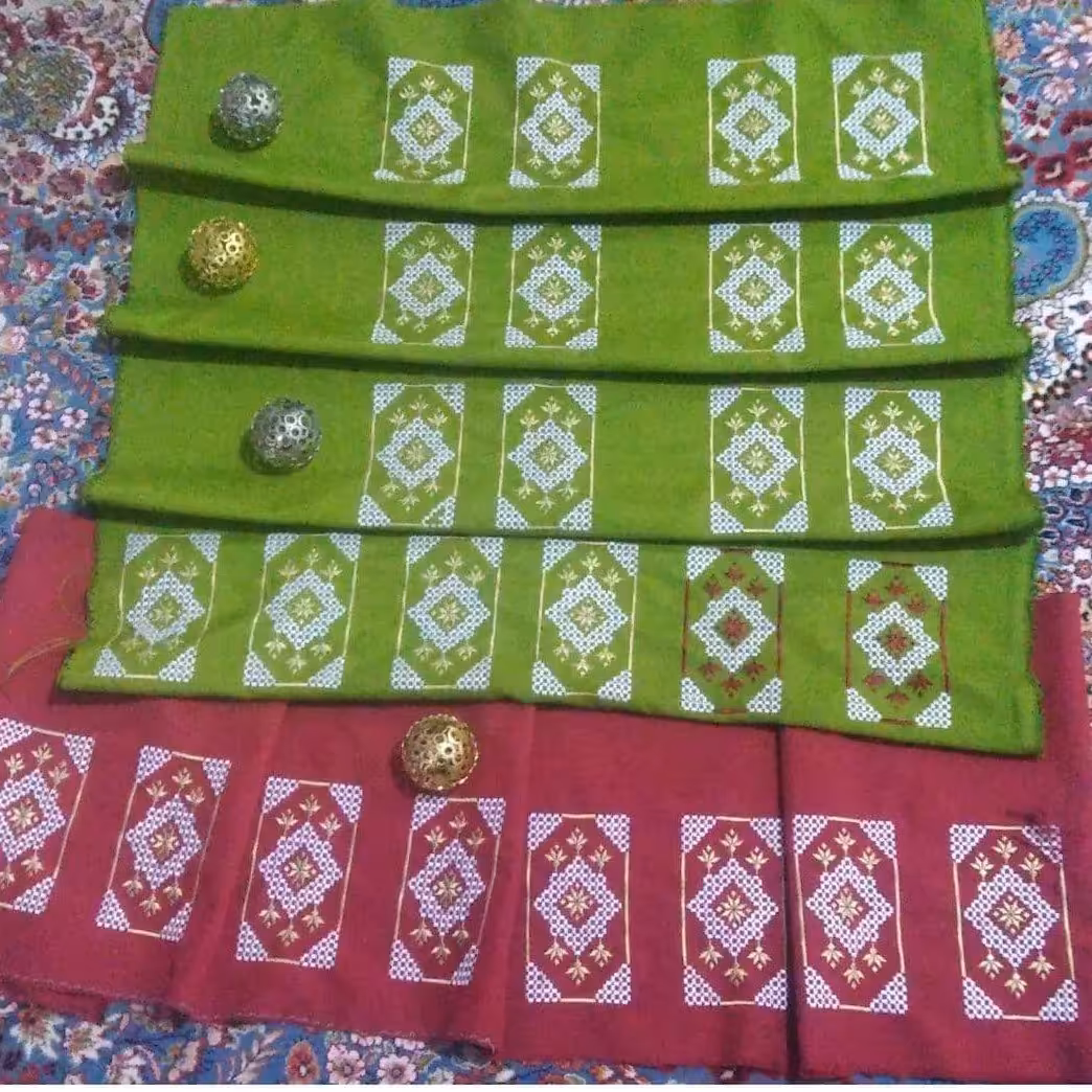 نوار خامه دوزی شده با دست برای تزئین مانتو،کیف،کمربند.. 