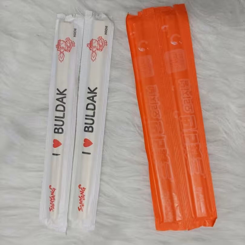 یک جفت چاپستیک یکبار مصرف
وارداتی
چوبی
سبک وزن
بدون رنگ