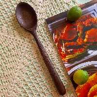 قاشق چوبی دستساز بارلی مناسب جهیزیه عروس چوب گردو 25 سانتی کد bar0046