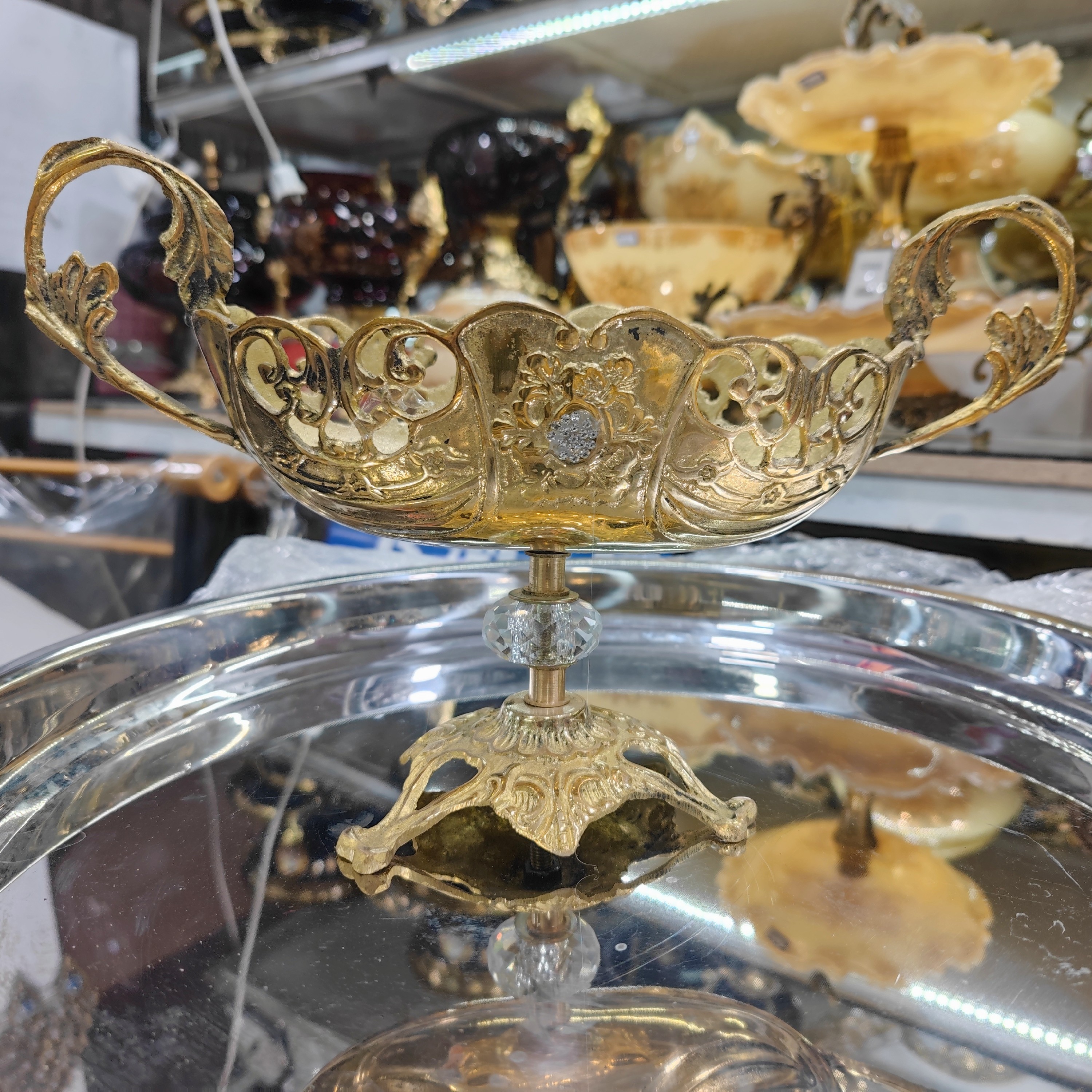 آجیل خوری برنز
