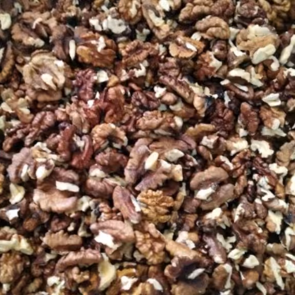 مغز گردو فسنجونی