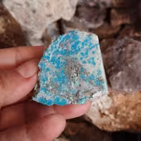 سنگ راف فیروزه با پیریت طلایی کلکسیونی و مناسب ساخت نگین معدنی و اصل از معدن کرمان